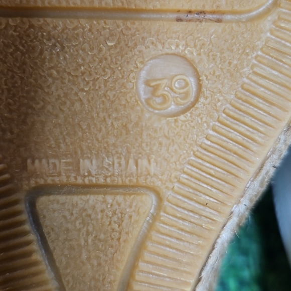 Burberry White Leather Espadrille Thong Wedge Sandals Check Size 39 . Box not in - Picture 12 of 13